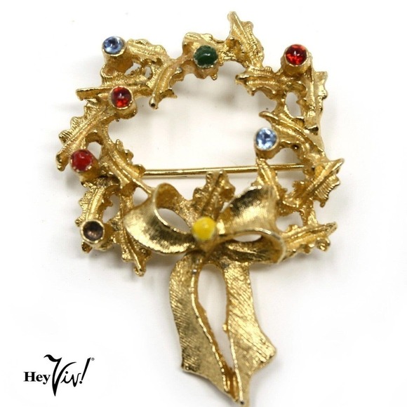 Vintage Jewelry - Vintage 2" Golden Wreath Pin w Colorful Rhinestones -Holiday Christmas -Hey Viv